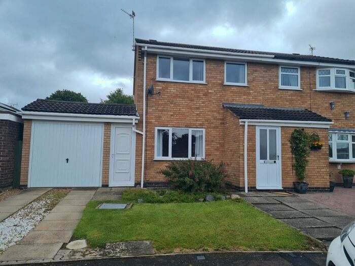 3 Bedroom Semi-Detached House To Rent In Baysdale, Wigston, LE18