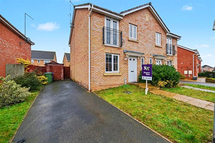 3 Bedroom Semi Detached House For Sale In Blackbird Road, Corby, NN18