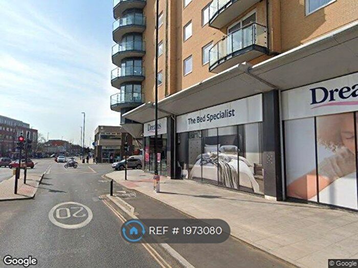 2 Bedroom Flat To Rent In Berberis House, Feltham, TW13