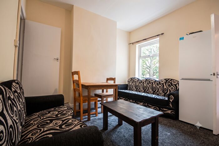 3 Bedroom Terraced House To Rent In Hubert Road Selly Oak, Birmingham, B29