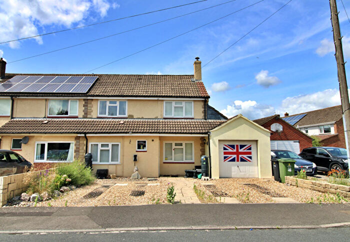 4 Bedroom Semi-Detached House For Sale In Thames Crescent, Melksham, Wiltshire, SN12