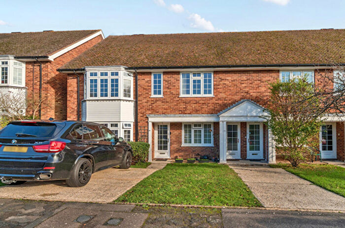 2 Bedroom Property To Rent In Cranbrook Court, Fleet, Hampshire, GU51