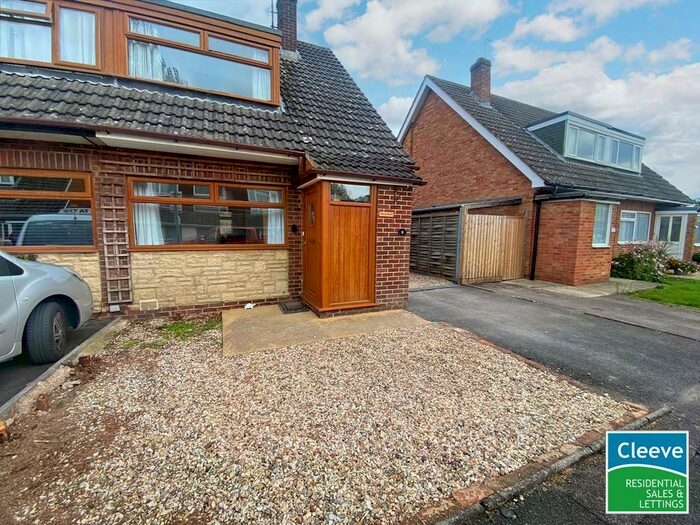 2 Bedroom Semi-Detached House To Rent In Sedgley Road, GL52