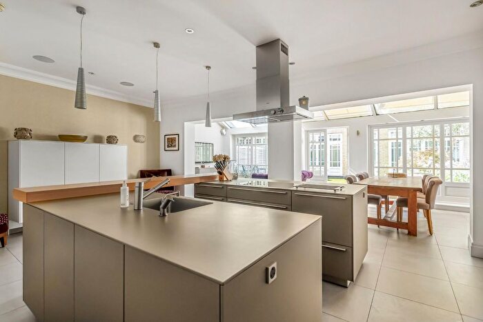 5 Bedroom Town House For Sale In Imperial Crescent, Imperial Wharf, Fulham, SW6