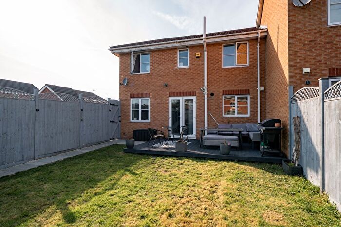 2 Bedroom Town House For Sale In Marshall Close, Thorpe Astley, Leicester, LE3
