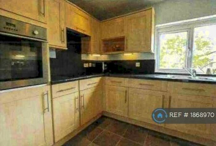 2 Bedroom Flat To Rent In Rebecca Drive, Birmingham, B29