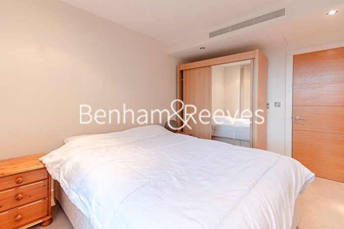 3 Bedroom Flat To Rent In The Boulevard, Fulham, SW6