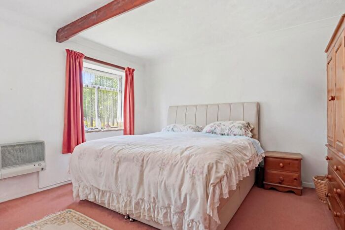 4 Bedroom Detached House For Sale In Valley Road, Harmans Cross, BH19 - Photo 12