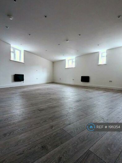 Studio To Rent In Bellegrove Road, Welling, DA16