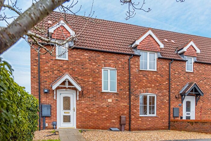 3 Bedroom End Of Terrace House For Sale In Chamomile Way, Spalding, PE11