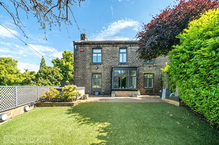 3 Bedroom Detached House For Sale In Lane Top, Linthwaite, Huddersfield, West Yorkshire, HD7