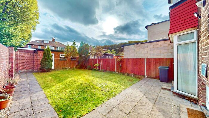 5 Bedroom Semi-Detached House To Rent In Whitton Drive, Greenford, UB6