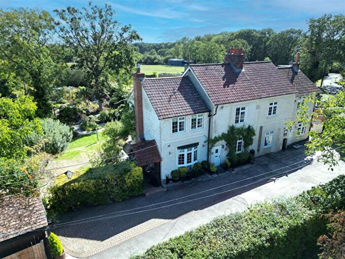 3 Bedroom Semi-Detached House For Sale In Days Lane, Pilgrims Hatch, Brentwood, CM15