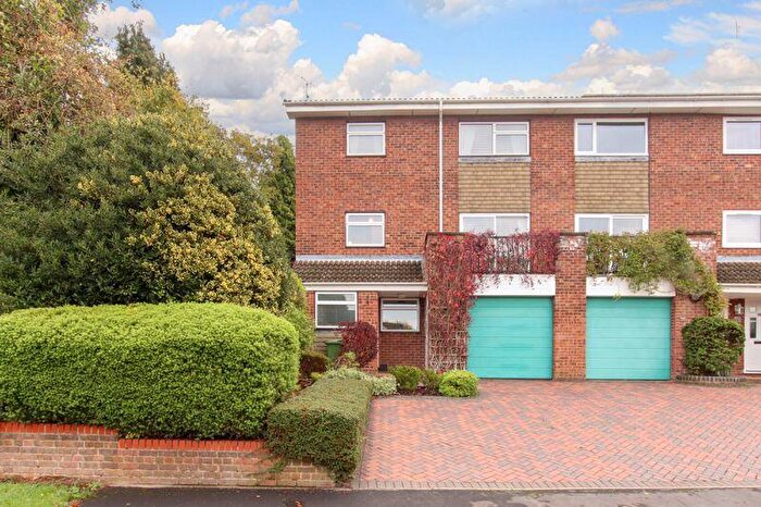4 Bedroom Semi-Detached House For Sale In Walnut Grove, Hemel Hempstead, HP2