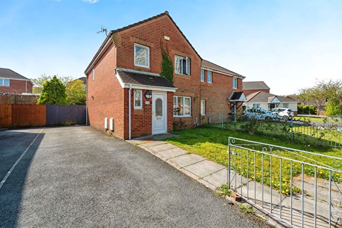 3 Bedroom Semi-Detached House For Sale In Honeysuckle Drive, Clase, Swansea, SA6