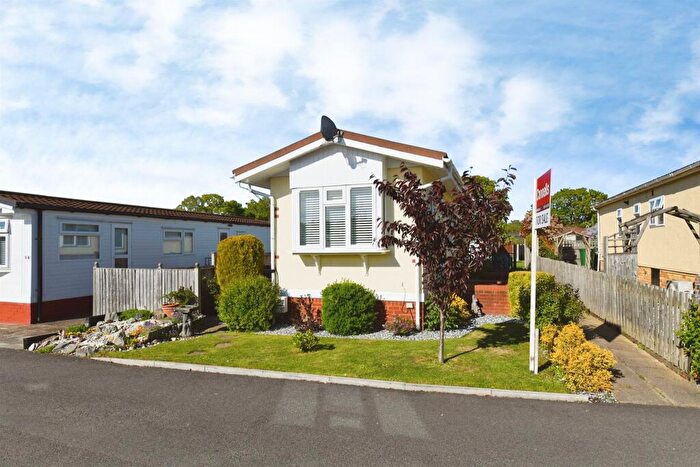 2 Bedroom Park Home For Sale In Bakers Lane, West Hanningfield, Chelmsford, CM2