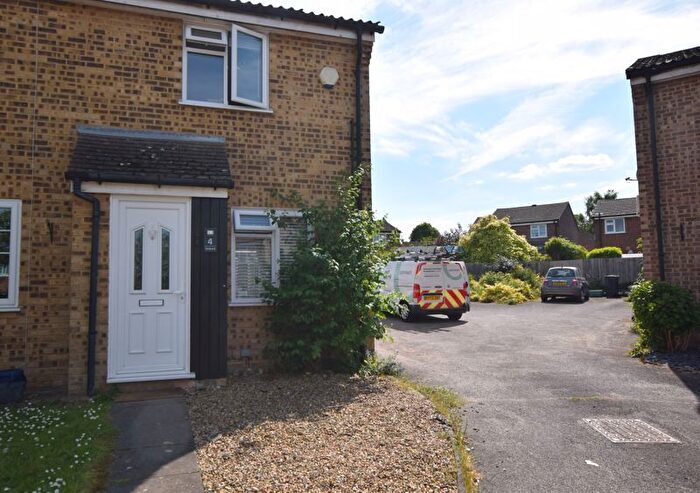 2 Bedroom Terraced House To Rent In Redbank, Leybourne, West Malling, ME19