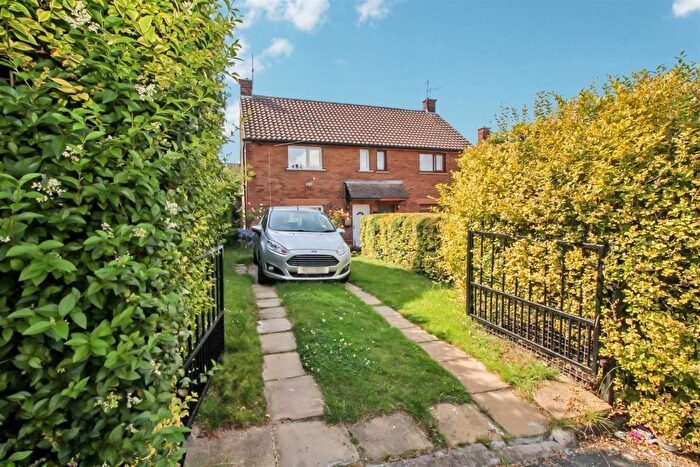 2 Bedroom Semi-Detached House For Sale In Rockwell Lane, Thorpe Edge, Bradford, BD10