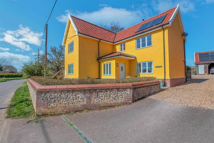 4 Bedroom Detached House For Sale In Smallworth, Garboldisham, Diss, IP22