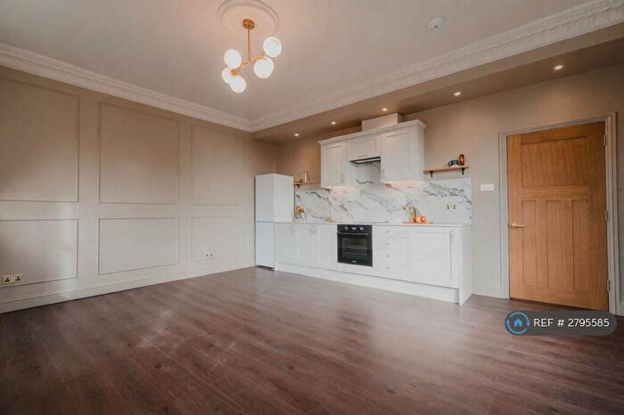 2 Bedroom Flat To Rent In Augusta Road, Ramsgate, CT11