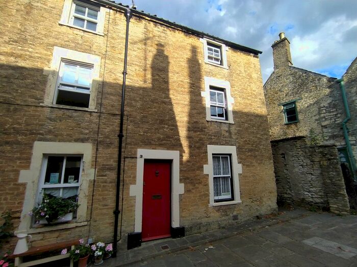 2 Bedroom Cottage To Rent In Sheppards Barton, Frome, BA11
