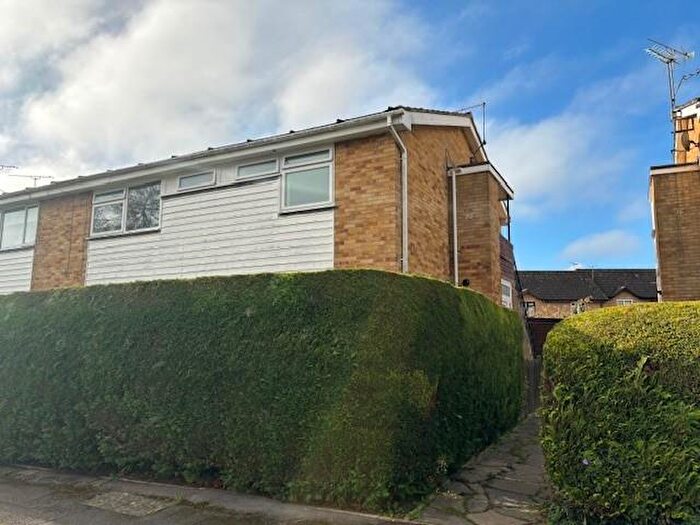 2 Bedroom Property To Rent In Plovers Way, Alton, GU34