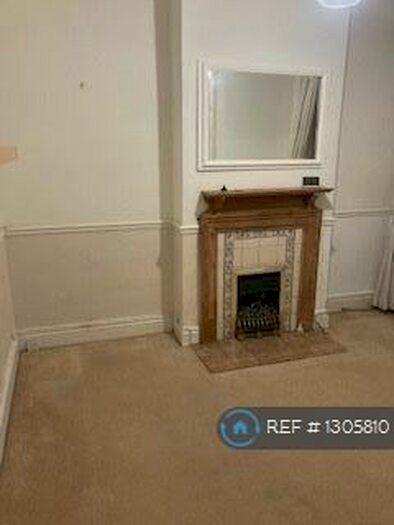2 Bedroom Terraced House To Rent In Cemetery Road, Smethwick, B67