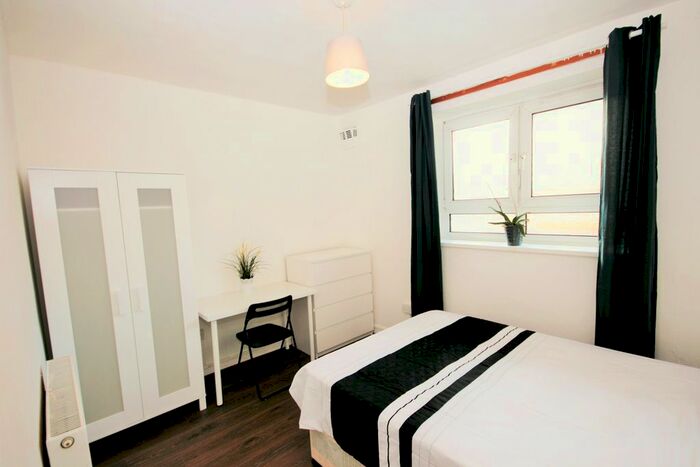 4 Bedroom Flat To Rent In Darling Row, London, E1