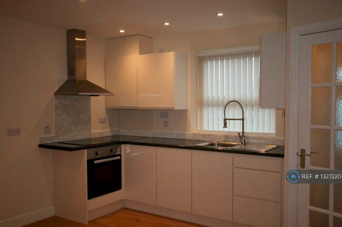 1 Bedroom Flat To Rent In Lord Street, Morecambe, LA4