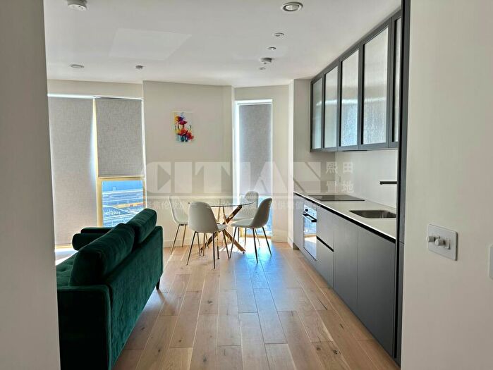 1 Bedroom Apartment To Rent In East Apartments, Ashley Road, London, N17