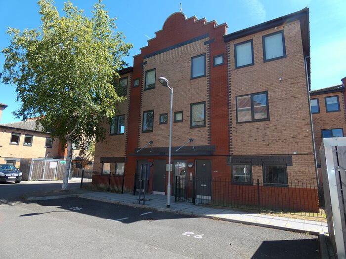 1 Bedroom Property To Rent In Westminster Court, Hipley Street, Old Woking GU22