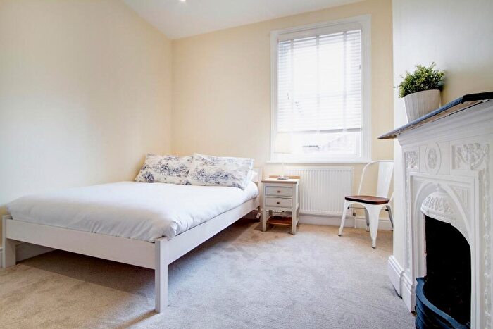 6 Bedroom Terraced House To Rent In Derby Road, Manchester, M14