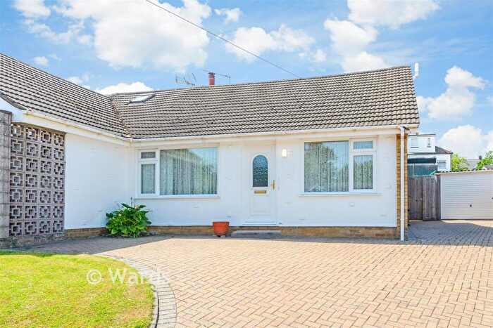 3 Bedroom Semi-Detached Bungalow For Sale In Toddington Crescent, Bluebell Hill Village, Chatham, Kent, ME5