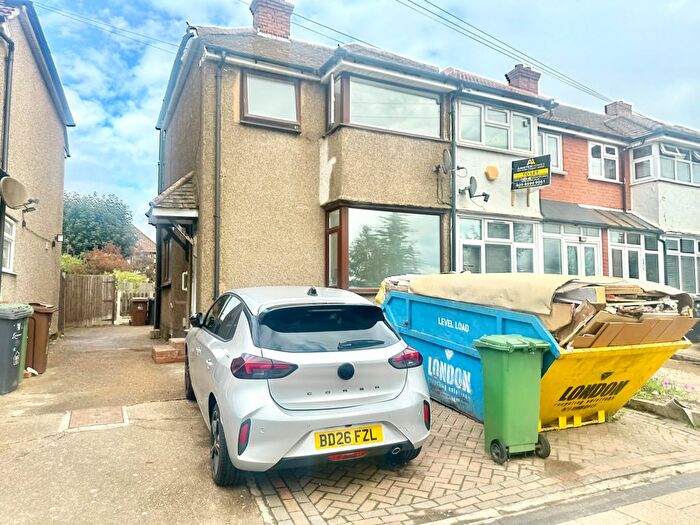 3 Bedroom Terraced House To Rent In New Road, Dagenham, RM10