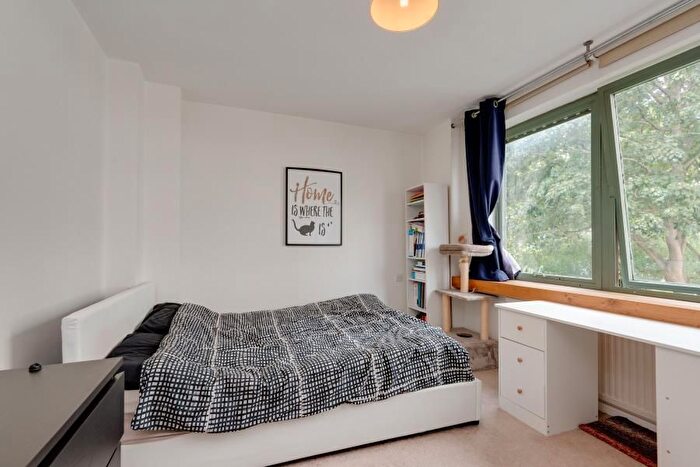 1 Bedroom Flat To Rent In Coniston Court, Kendal Street, W2