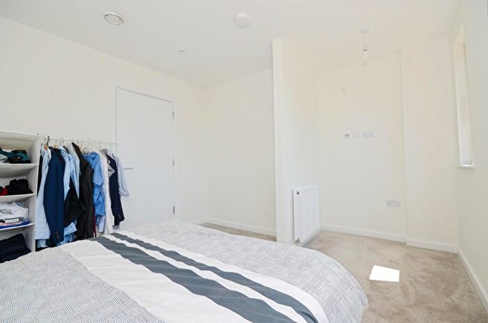 1 Bedroom Flat For Sale In Bridgehill Close, Wembley, HA0
