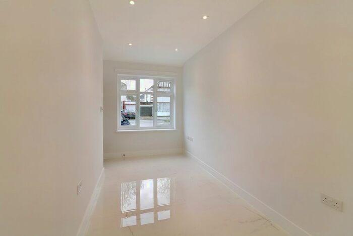 1 Bedroom Studio To Rent In Willowcourt Avenue, Harrow, HA3