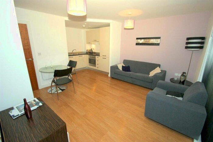 1 Bedroom Flat To Rent In St. Peters Place, Leeds, LS9