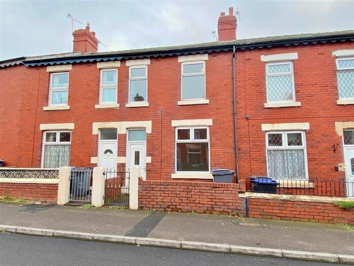 3 Bedroom Property To Rent In Cunliffe Road, Blackpool, FY1