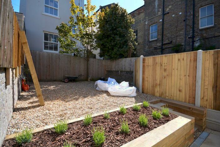 2 Bedroom Flat To Rent In Grosvenor Place, Margate, CT9