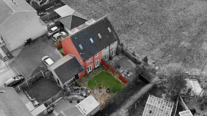 3 Bedroom Semi Detached House For Sale In Carlton Gate Drive, Kiveton Park, Sheffield, S26