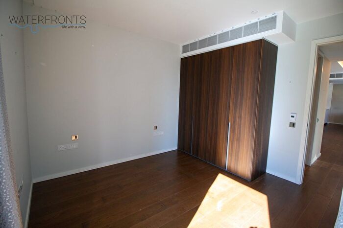 3 Bedroom Flat To Rent In Lillie Square, London, SW6
