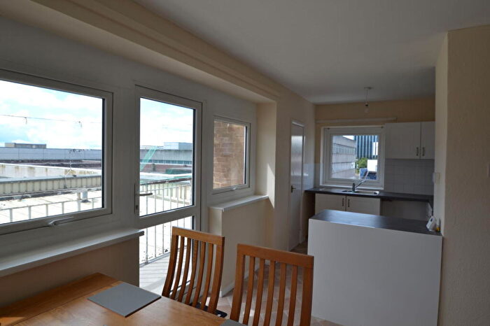 3 Bedroom Maisonette To Rent In Corporation Street, Corby, NN17