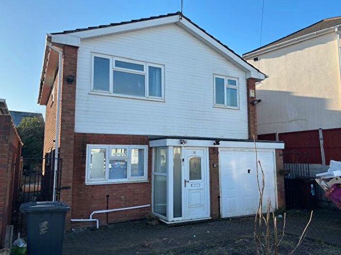 4 Bedroom Detached House To Rent In Taylor Road, Wolverhampton, WV4