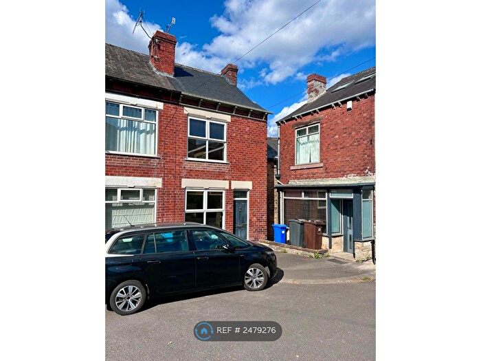 2 Bedroom Terraced House To Rent In Hangingwater Road, Sheffield, S11