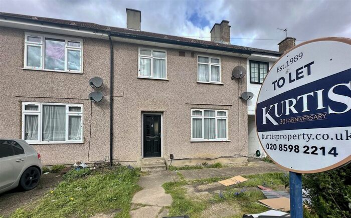 3 Bedroom Terraced House To Rent In Crossway, Dagenham, RM8