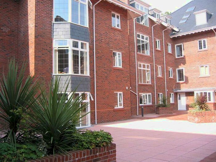 2 Bedroom Flat To Rent In Central Place, Wilmslow, SK9