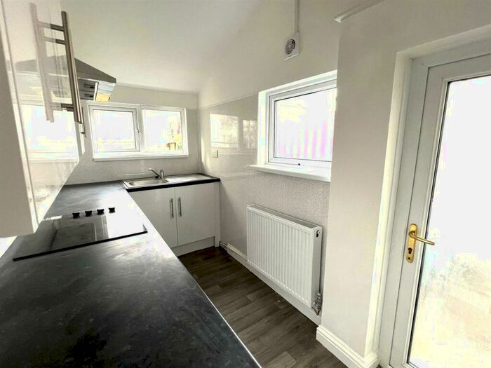 4 Bedroom House To Rent In William Street, Pentre, CF41