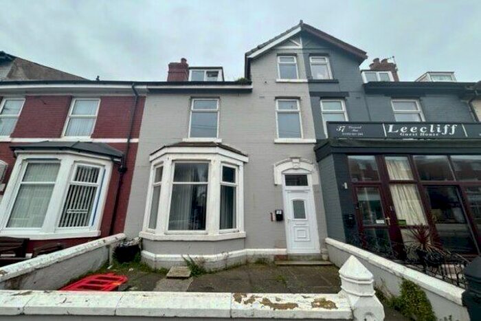 9 Bedroom Property To Rent In Palatine Road, Blackpool, FY1