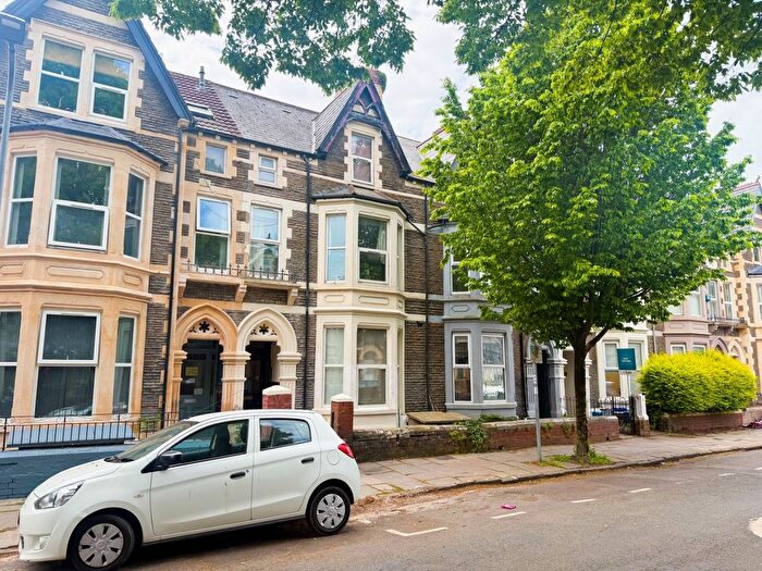 4 Bedroom Block Of Flats For Sale In Connaught Road, Roath, CF24